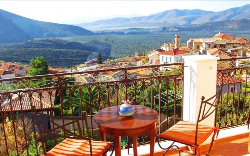 Xenonas Chrisso Hotel Delphi Exterior foto