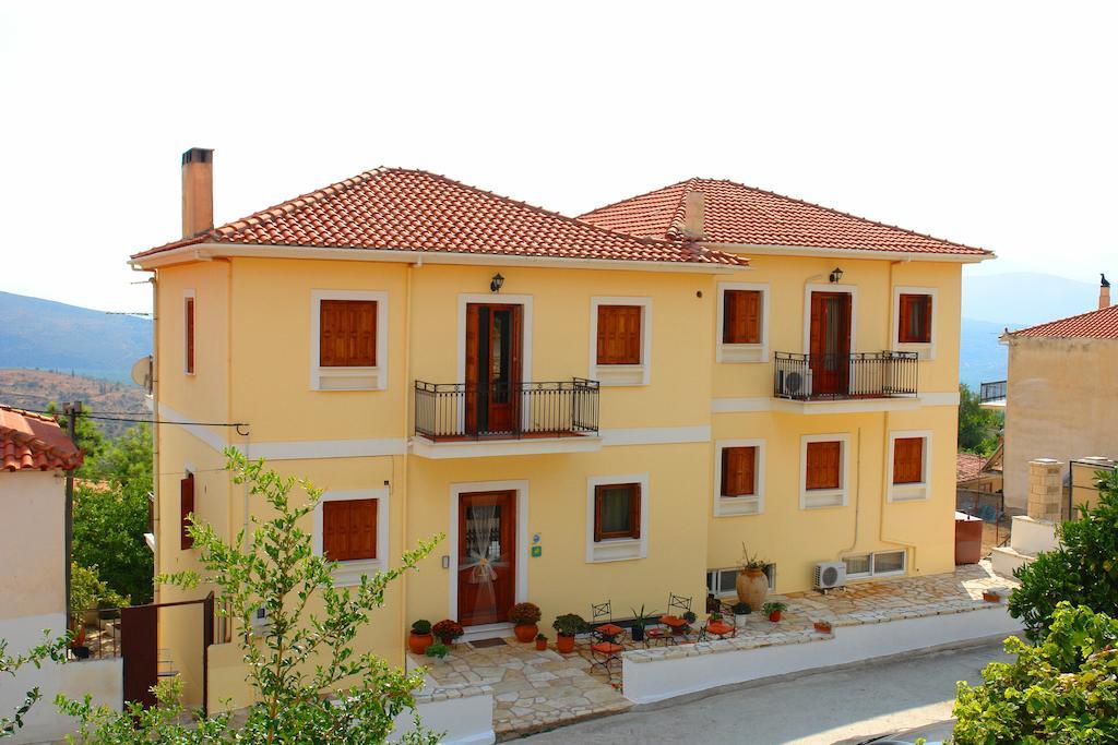 Xenonas Chrisso Hotel Delphi Exterior foto